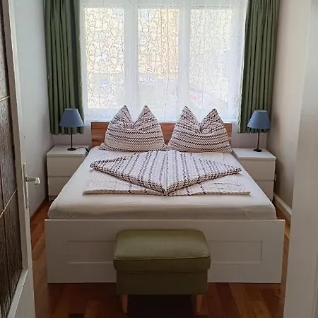 Moderne Und Schoene Апартаменты *
