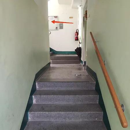 Moderne Und Schoene Apartment